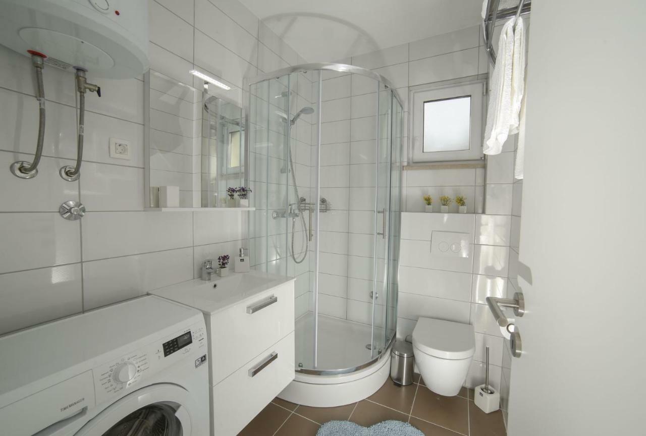 Amazing Luxury 4Star Apartment Laura 수페타르 외부 사진
